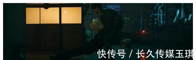 佣金|太牛了！18分钟播放量就超3千万，网友：要刷3遍才看出点意思