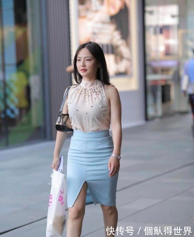 知性|珍珠白和海军蓝搭配的职业装,知性优雅,端庄大方