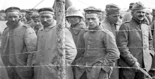  发现|二战最惨的越狱：600名战俘一年挖百米隧道，逃走时却发现短了3米