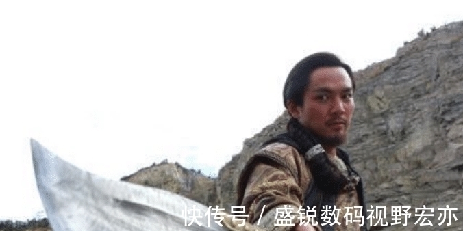 作死!金庸笔下最作死的4位高手,抚养了仇人的孩子,最终害死了自己