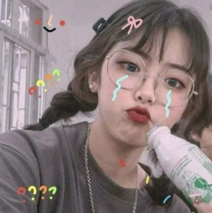 酒窝|青春期女孩脸上有这“3标志”,是标准的“仙女脸”,准备当“校花”吧