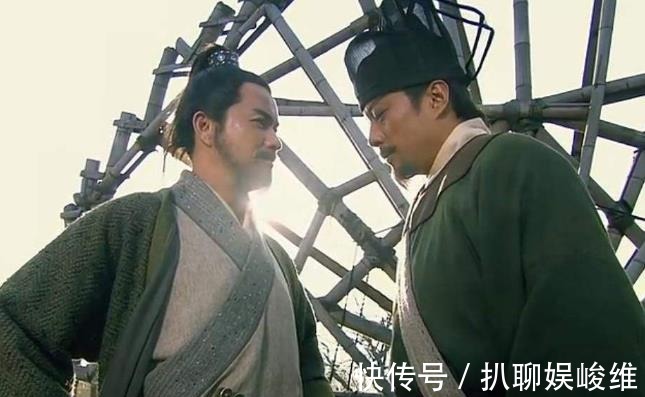 落地|晁盖私自排了回座次,让宋江极为不满,致使两位好汉险些人头落地