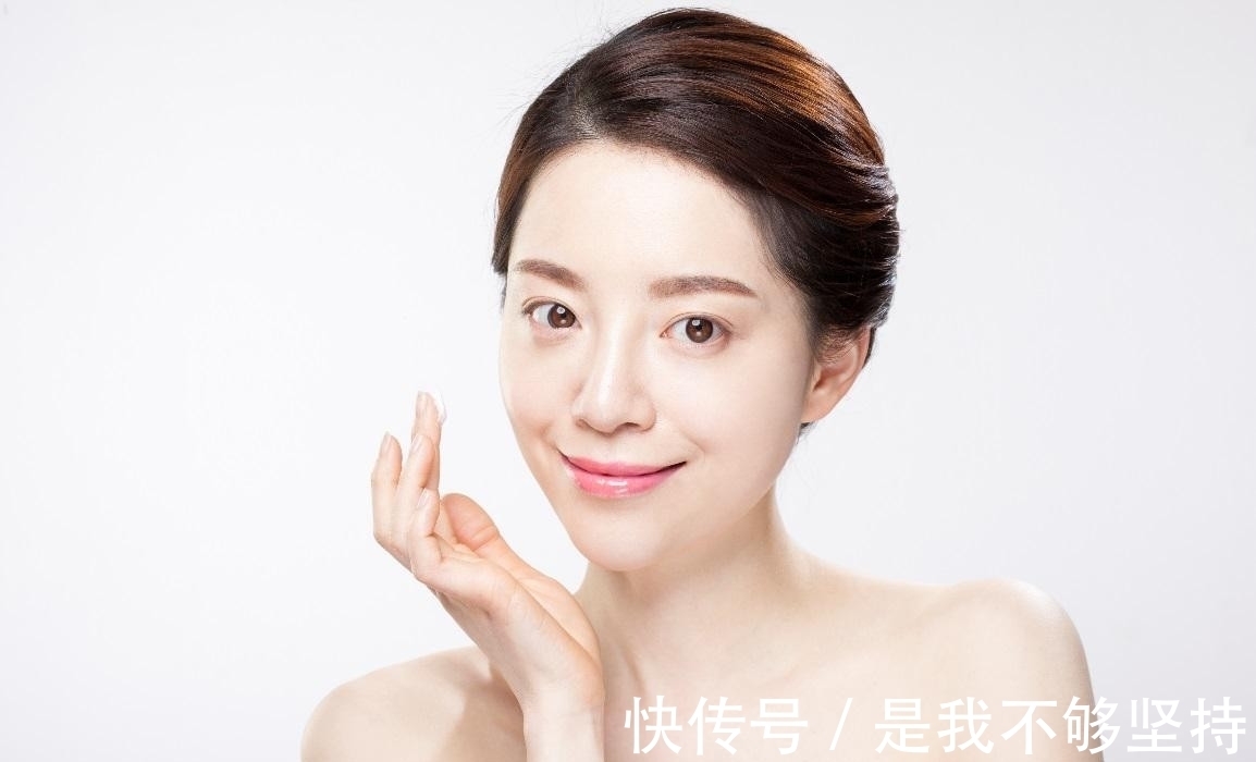 护肤品 女人不管多大,洗脸后要懂得“3不要”,不然再贵的护肤品也白用