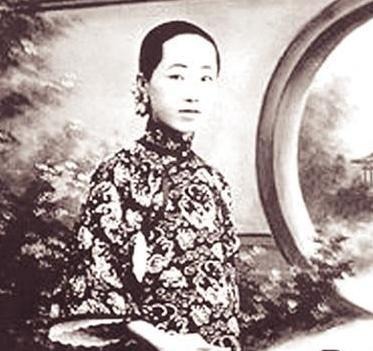 国家栋梁|她丫鬟出身,一生无名无分,晚年死在牛棚,却养育了9名国家栋梁