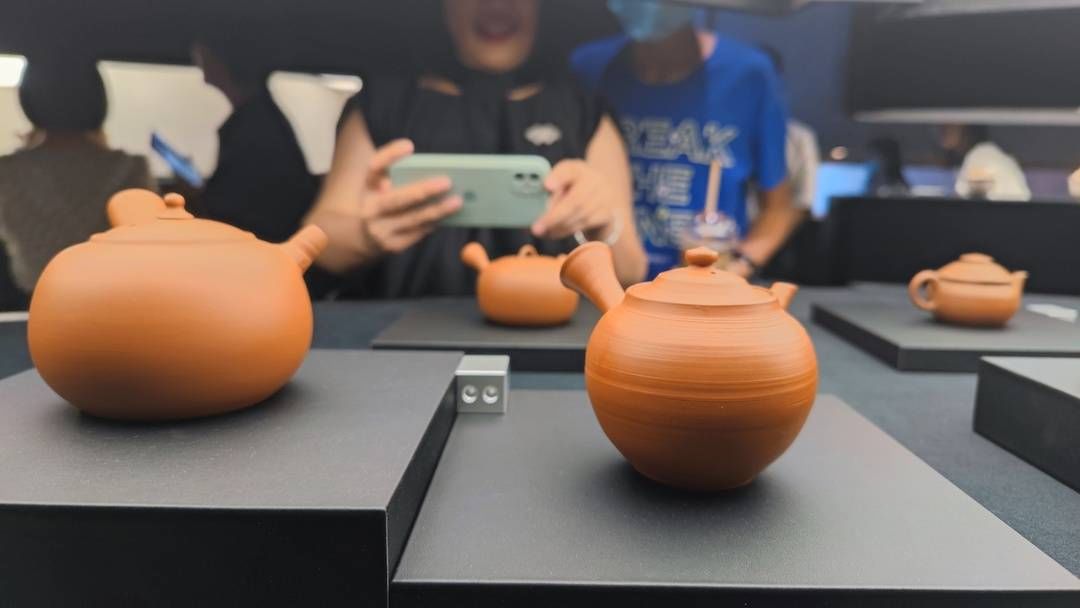 马一平|“观止”艺术展揭幕，川渝画家与中国台湾陶艺家“珠联璧合”