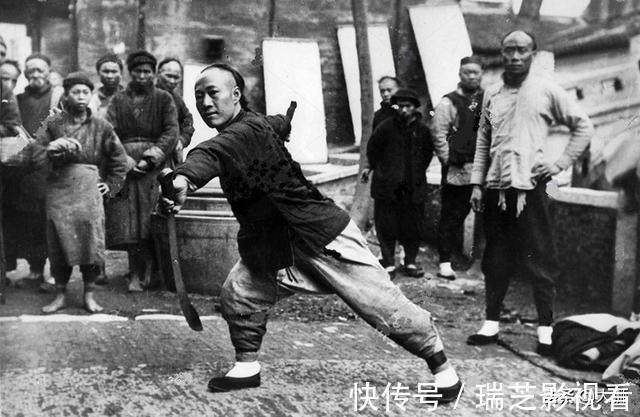 洪老迂|津门奇人:铁腿道士当街发威,豆腐佬一头撞碎石狮子