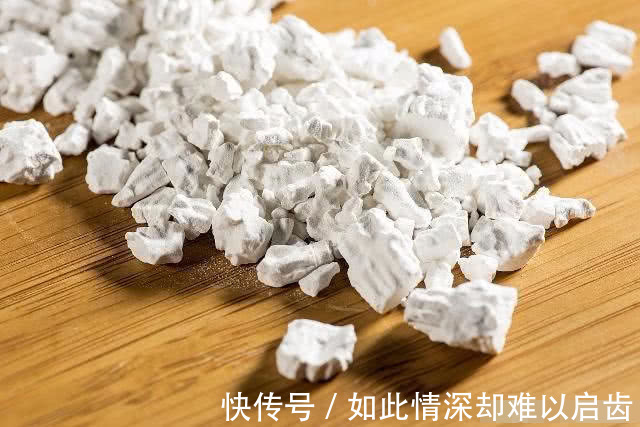 女人|天然“雌激素”找到了,女人常吃点,滋养卵巢,有助延缓衰老