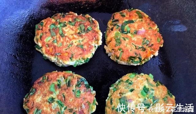 蔬菜饼|小基数减脂多吃它，低脂低卡，营养高口感好，5分钟就能做好！