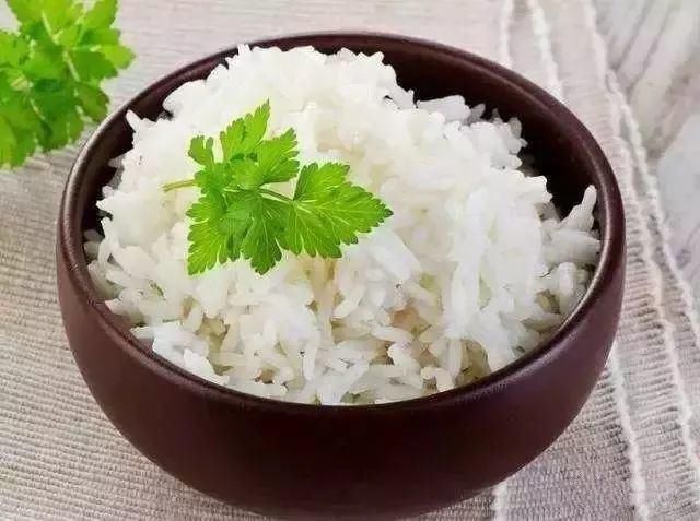 老中医|老中医说:人过70无肉不饱!千万别让“健康饮食=粗茶淡饭”骗了您!