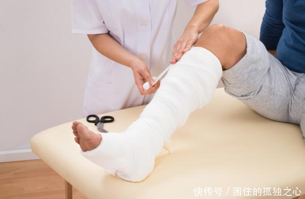 骨科主任不论男女,日常多吃3物,增加骨密度,缓解骨质疏松