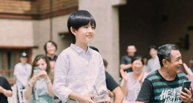 牙齿|想要孩子将来颜值更高,家长从小要做好这三点,越早越有效!