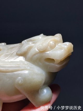 和田玉#明 和田玉籽料 白玉 瑞兽 水丞