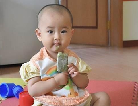 脾胃|儿科医生点名4种零食上黑榜,孩子积食难长个,家长别掉以轻心