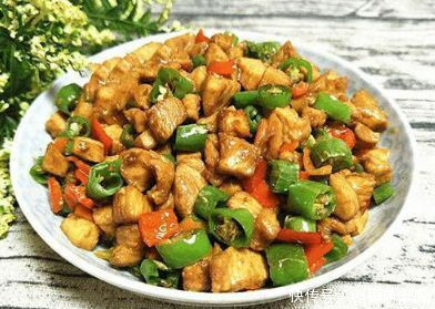 做法|鸡肉这样炒着吃,一上桌就光盘,做法简单,好吃又下饭