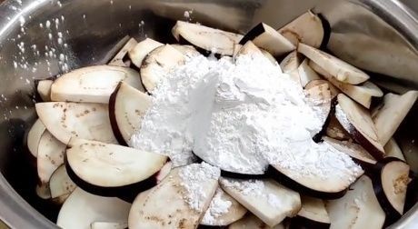 立秋后，遇到这菜多囤些，老方法放1年不坏，春节蒸包子炖肉特香