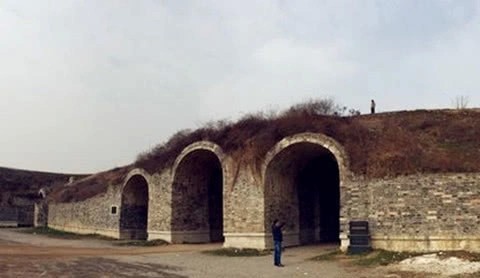 水位|因湖中水位下降,朱元璋所建造的豪华“水底世界”,被后世发现