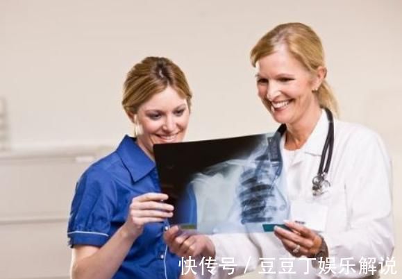 白带|子宫有炎症的女性,上厕所时常常有3种迹象,最好赶紧检查一下