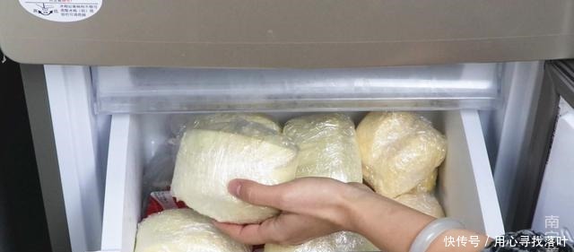 保存馒头别再放冰箱冷藏了，教你一招，放上3个月都依然宣软蓬松