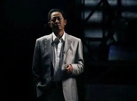 书法家#大开眼界!王志文的楷书碑骨欧韵,沉静沉实,隶书自成一体,佩服