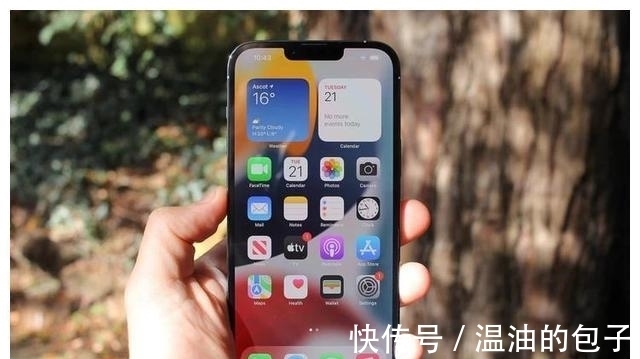 pdd|iPhone13对比小米12，选择哪个好？差距实在太明显