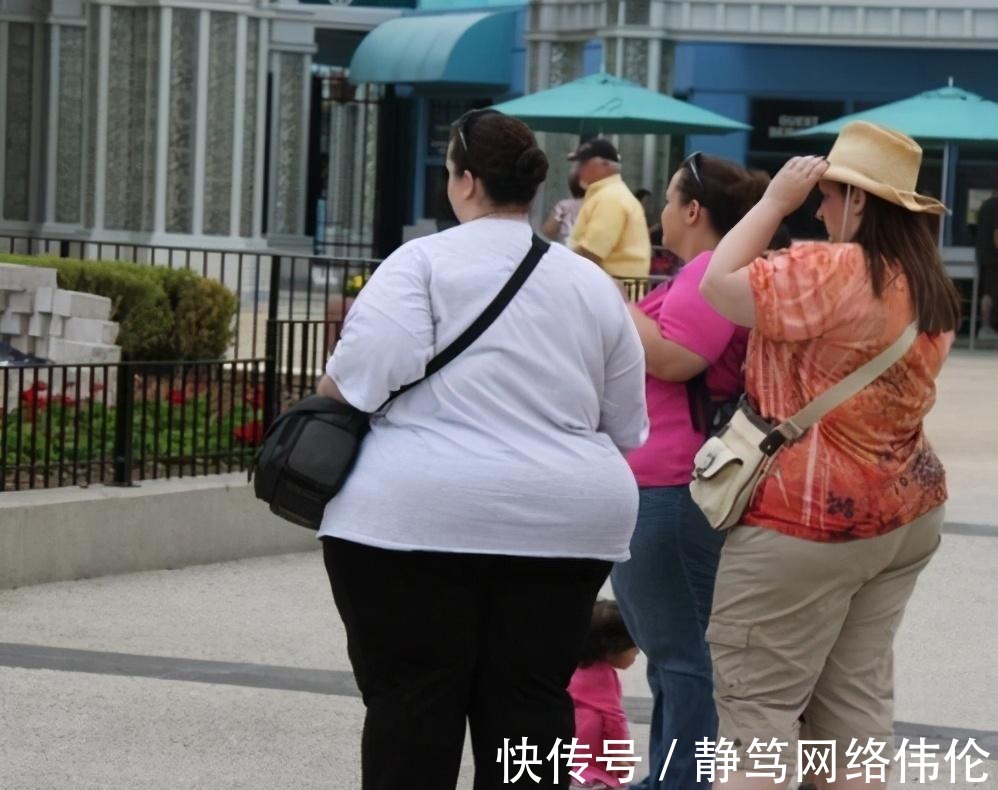 椭圆形|为什么美国的女厕所,马桶前会有一个缺口?