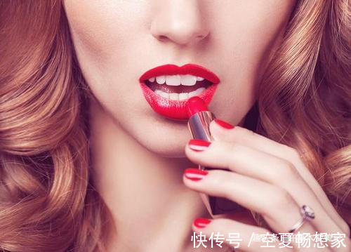 口红 女人涂口红时,谨记这三不要,否则再贵的口红也涂不出效果
