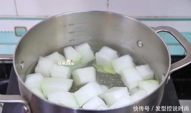 靠边站|入秋后,大鱼大肉靠边站,少点油腻多些清淡,肠胃健康还不怕胖