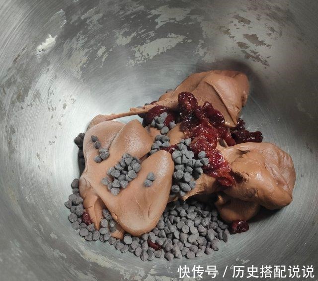 浓情巧克力软欧包,浓浓的可可香,你一定会喜欢!