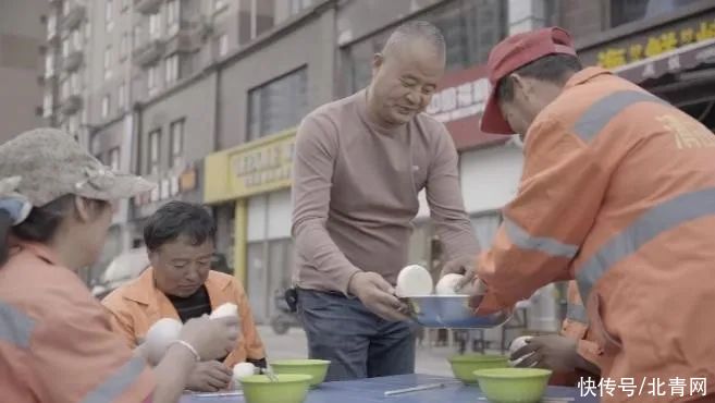 茹斌|在古城，被霸道老板强迫吃早餐，是什么体验？