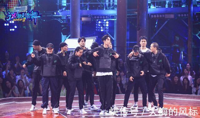 刘宪华|《街舞4》当王一博与“布布”再次见面时，有谁注意到他的举动