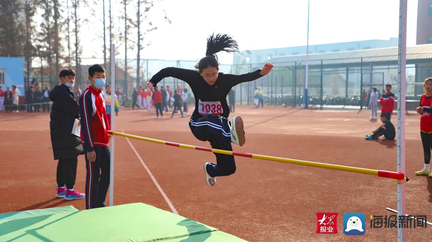 中小学校|日照高新区2021年中小学生秋季田径运动会成功举办