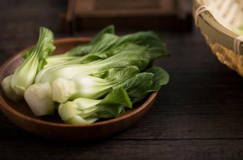 骨质疏松|骨不好就不能吃茄子?医生提醒:养骨护骨,5种食物可以多吃一点