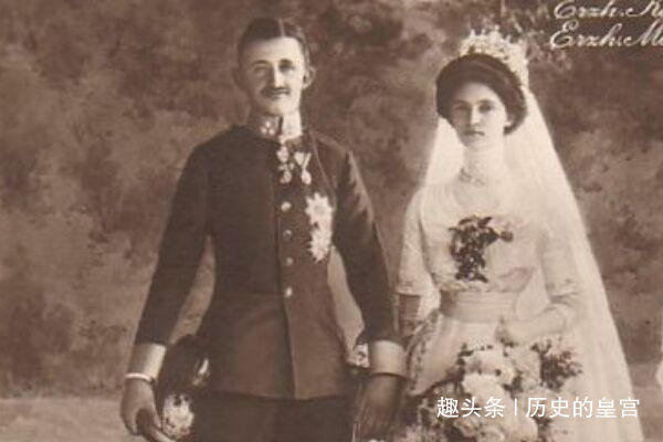 忠贞不渝|最忠贞不渝的末代皇后,末代皇帝客死孤岛,终身穿黑衣为丈夫守孝