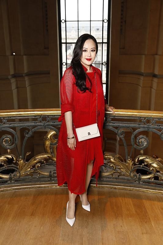 礼服|章小蕙就算是胖了, 还是那个“人间尤物”, 穿上礼服裙更有女人味