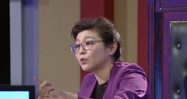 再婚之初，丈夫一个举动让妻子心寒：房子你可以住，但不属于你的