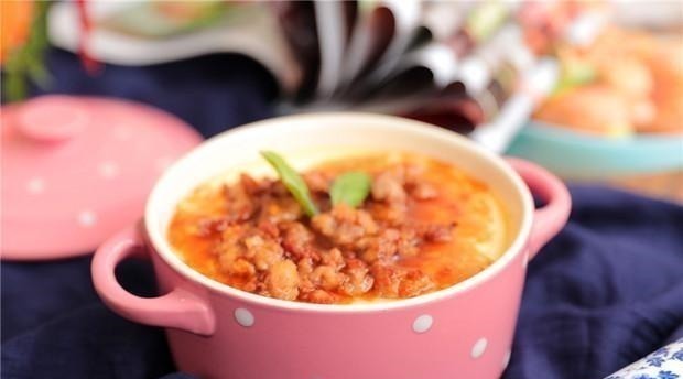 还在加水蒸鸡蛋，那你就大错特错了！大厨教你这样做，又嫩又滑！