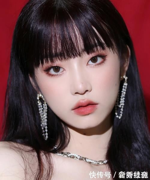 九色眼影盘|单眼皮也能改善眼型,这几种眼影盘平价好上手,小白也可驾驭