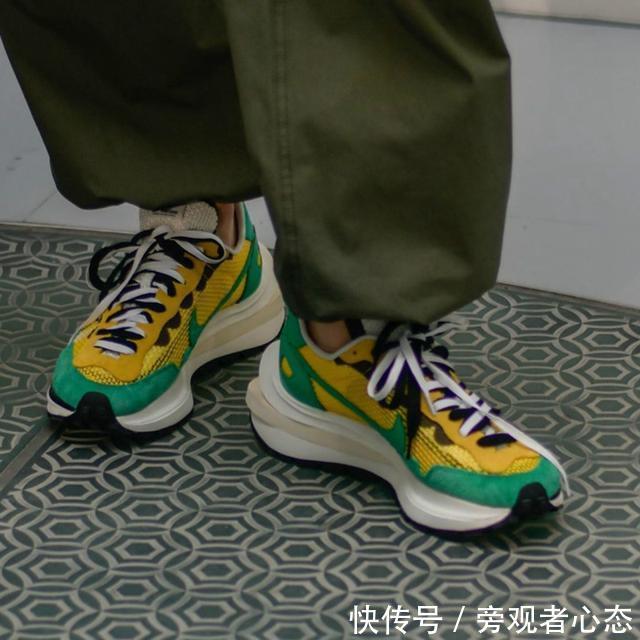 下月狠货数不过来!Yeezy红字、自动系带AJ