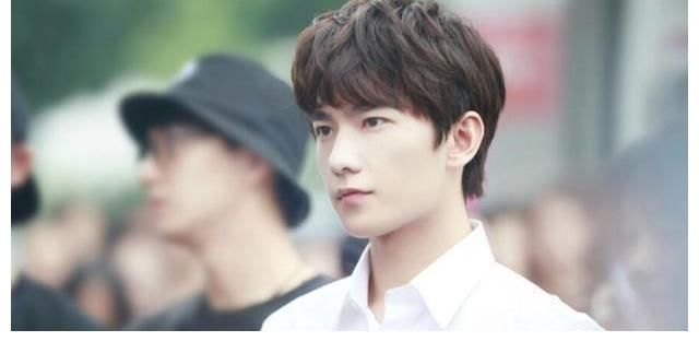 楊洋近況曝光，悄悄參加藍臺綜藝，網(wǎng)友：抄襲綜藝的前世今生？