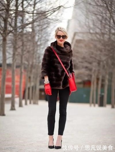 长筒裤 女人过40尽量别穿“一身黑”，瞧瞧马伊琍“大地色”搭配，太洋气