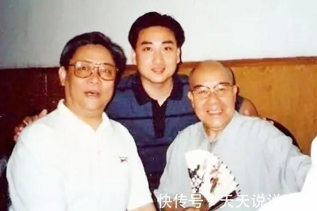 师父@张学津后事:全体徒弟跪拜高喊:“师父,我们都是您的儿子”