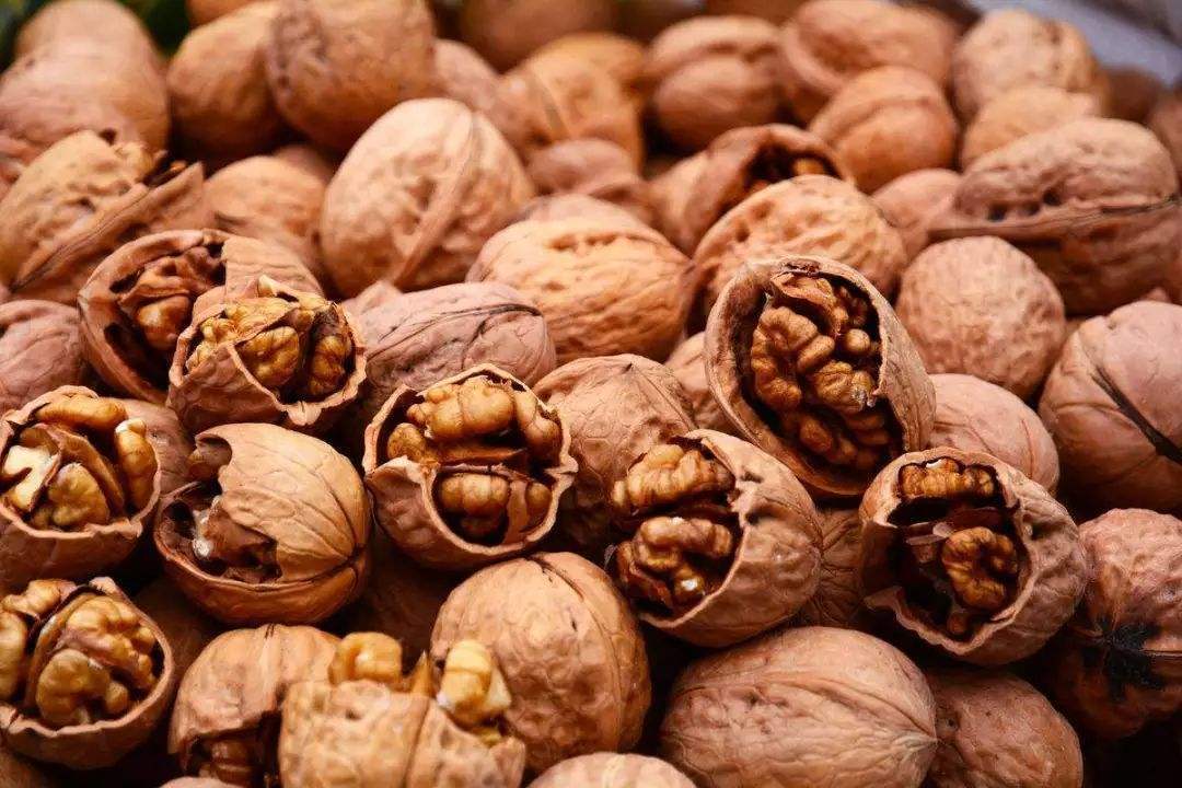 燕麦|人到中年记忆力差,4种食物完美补充,健脑补脑,越吃越聪慧