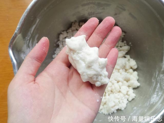 揉面|好吃的双色米糕配方来啦,不揉面不发酵,松软香甜不粘牙,真解馋