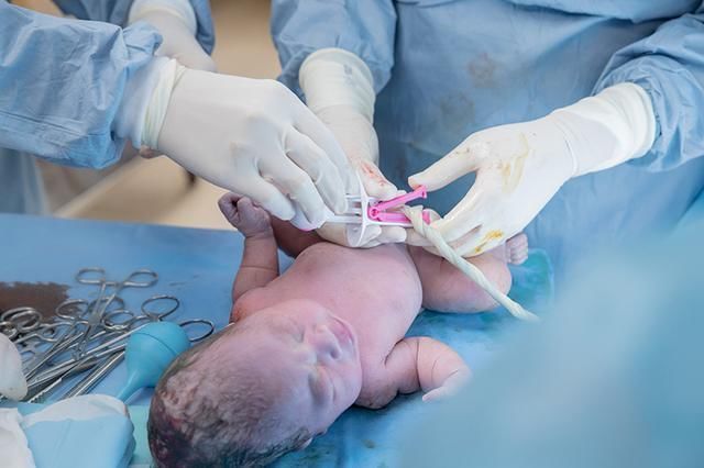 动静|肚皮一点儿动静都没有,是不是该催生了呢?