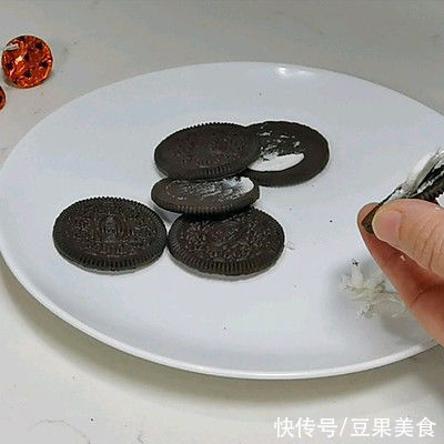 万圣节女巫的帽子蛋糕这么做最好吃,一般人我不告诉他