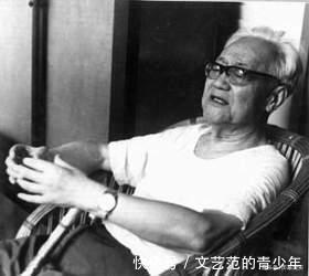 中国文学&巴金守护亡妻骨灰三十三年,愿它嵌入自己的身体、生命和灵魂