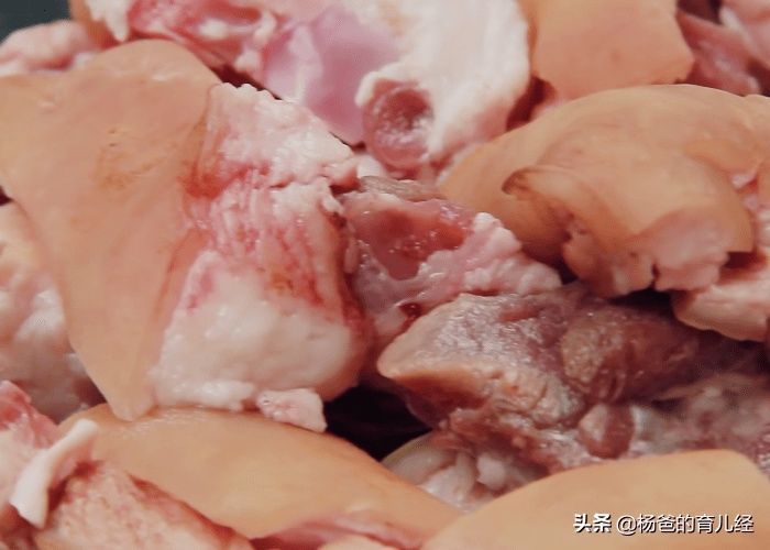 猪蹄这样做太好吃,软烂入味,3步上桌,美味又营养的育儿美食