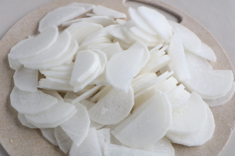 冬天,宁可不吃肉也要吃这素菜,便宜营养,才8毛钱一斤,要多吃