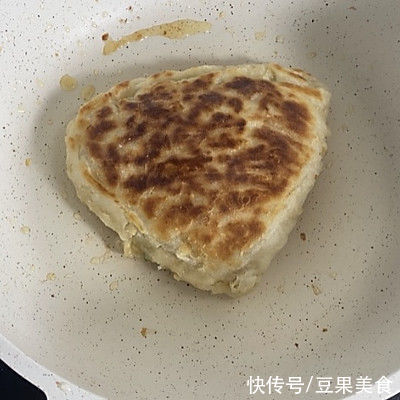 手抓饼|据说这个时候吃千层肉饼，是最好的