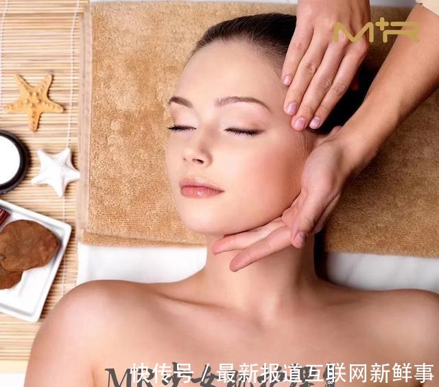 保湿 补水保湿,选对护肤品,让你皮肤水当当~!